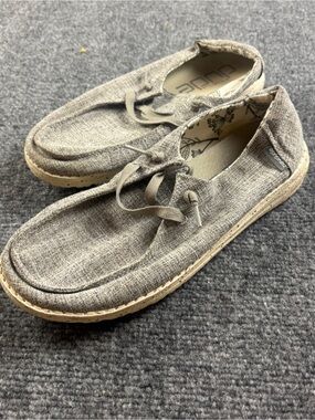 HEY DUDE Women’s Wendy Grey Linen Loafers in Iron size: 7